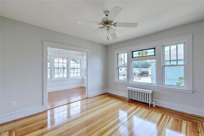 Building Photo - 181 Saratoga Ave
