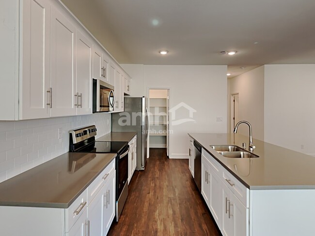 Building Photo - 2846 Hot Cider Ave