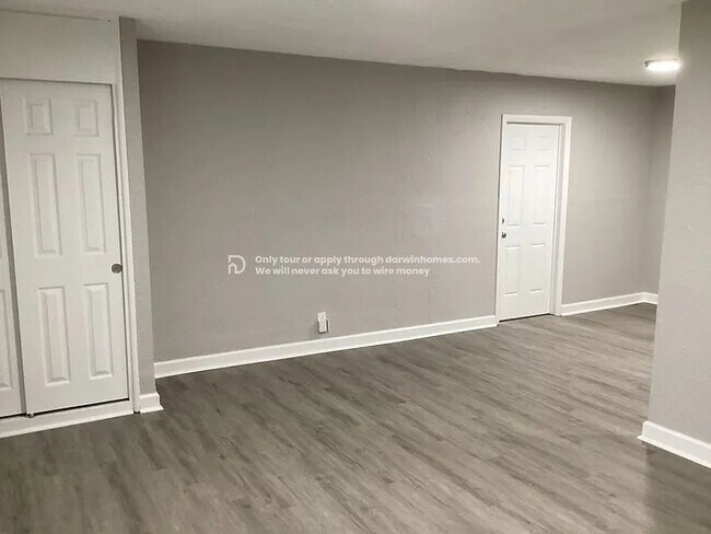 Foto del edificio - 4806 E 45th St