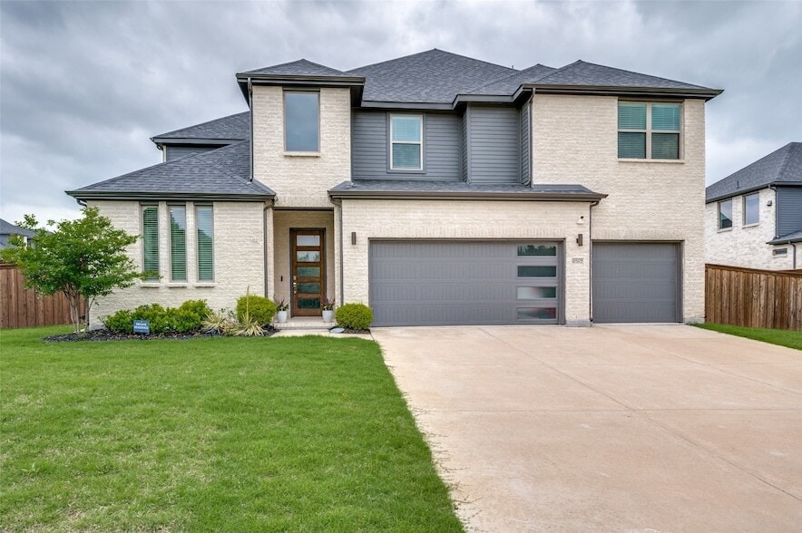 Photo - 9767 Maple Hill Lane Unit