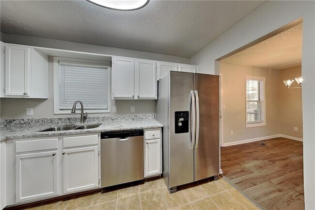 Foto del edificio - 112 Brentwood Ct