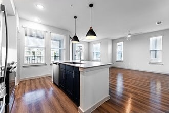 Building Photo - Casagave At Larkspur