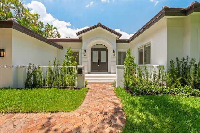 Building Photo - 1213 Andora Ave