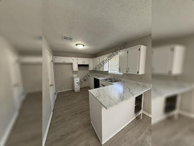 Building Photo - 1237 N Ironwood Pl