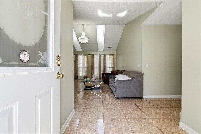 Building Photo - 2833 Loral Pines Dr NW