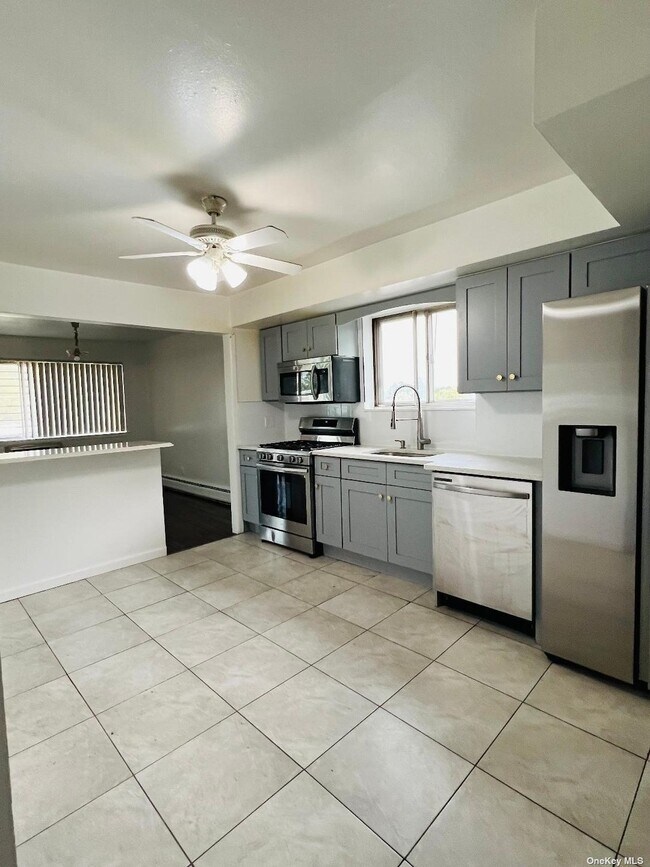 Building Photo - 66-54 Selfridge St