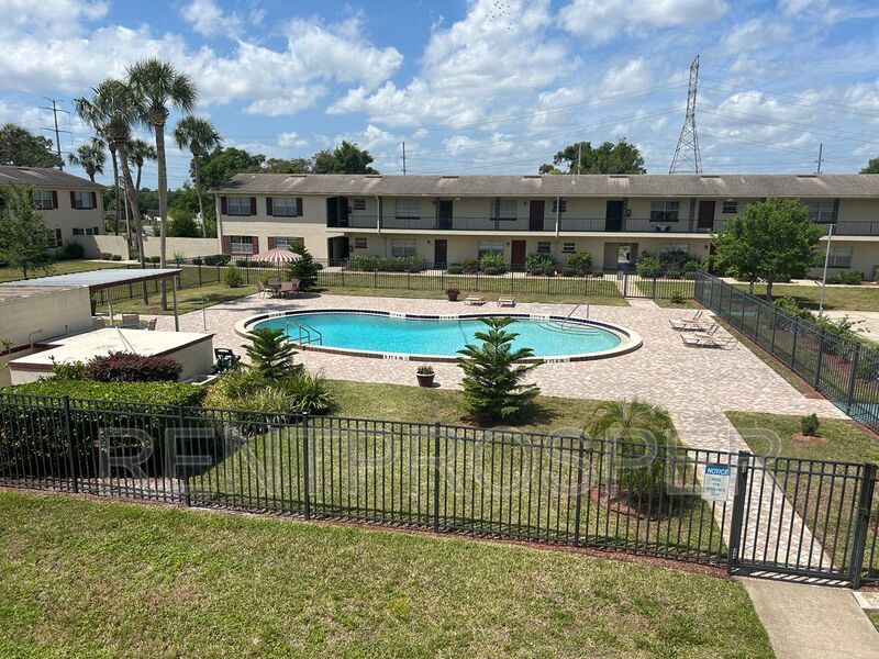 Foto principal - 5505 Hernandes Dr