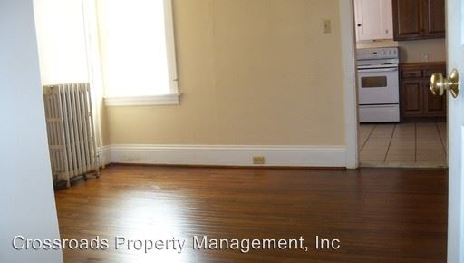 Building Photo - 32 E James St