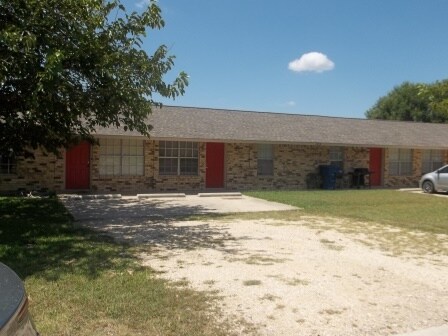 Primary Photo - 123 Wolf Rd