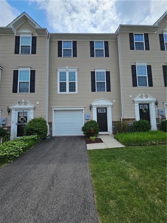 Building Photo - 9 Yellow Rose Ln