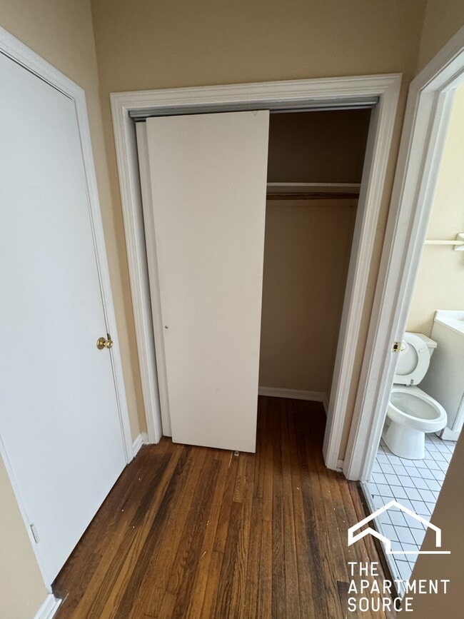 Foto del edificio - 7722 N Marshfield Ave