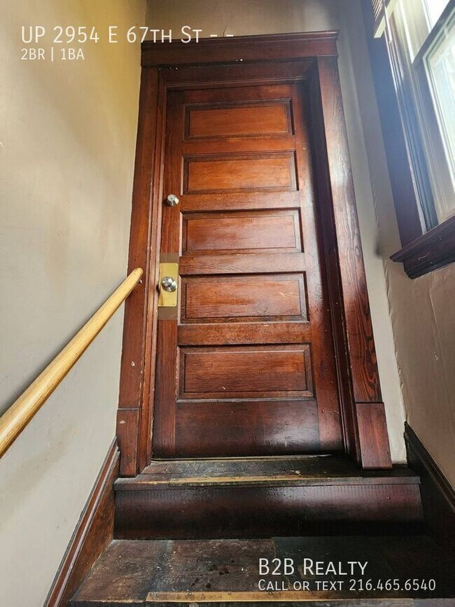 Foto del edificio - UP 2954 E 67th St--