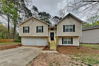 Building Photo - 4171 Woodcrest Dr