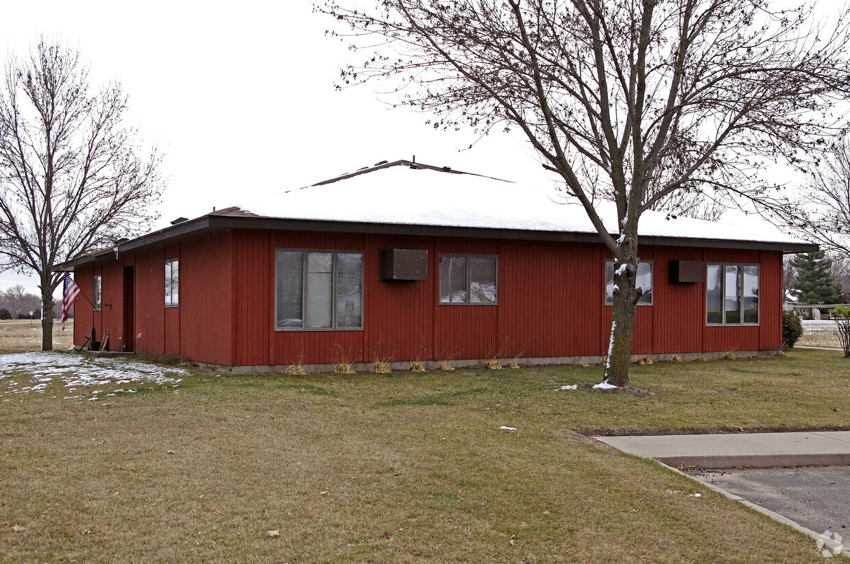 135137 Dolphin Ave NE, Avon, MN 56310 Apartments in Avon, MN