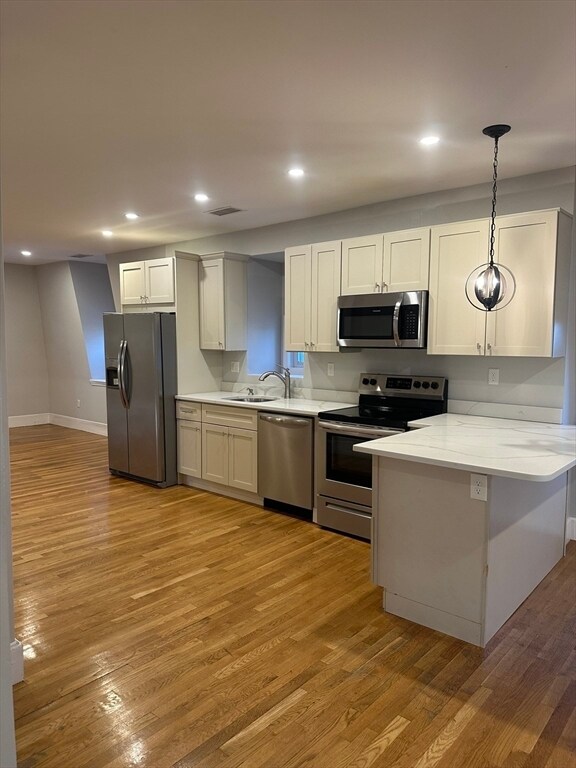 Foto del edificio - 54-58 Orvis Rd