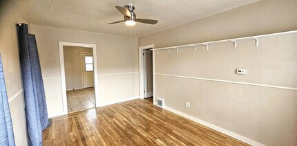 Building Photo - 506 Hillcrest Dr