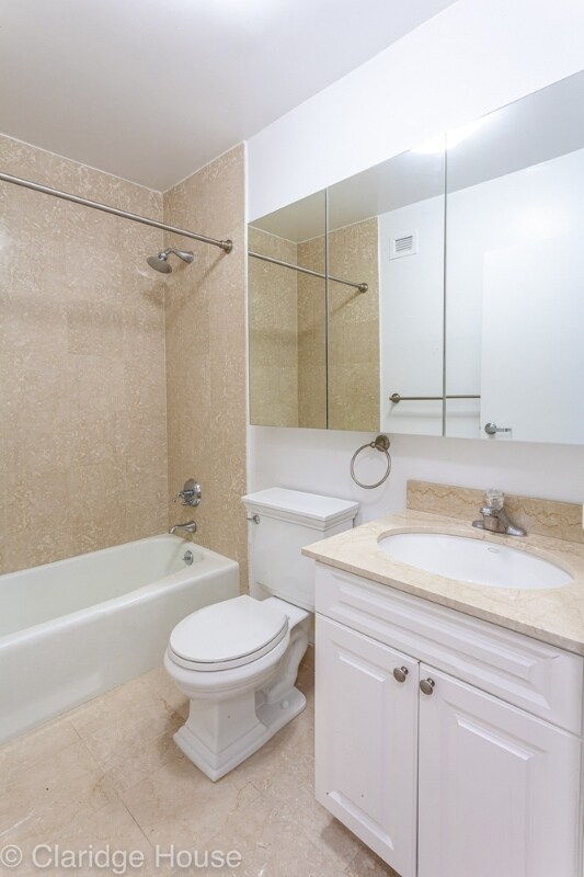 Building Photo - 202 E 87th St