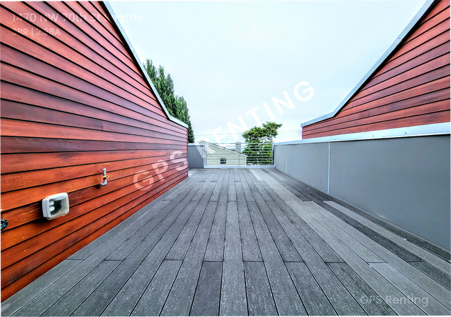 Building Photo - Ballard 3bd Townhome- Rooftop Deck w/ stun...