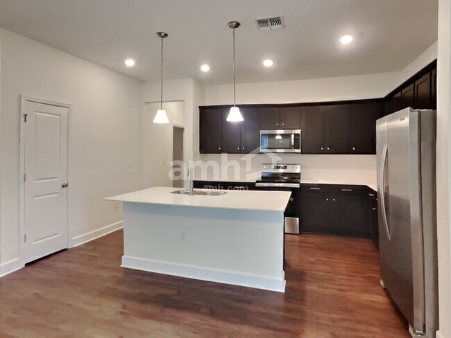 Foto del edificio - 33943 Thyme Dr