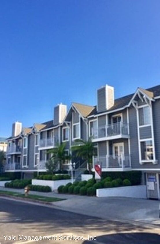 Primary Photo - 2475 Corinth Ave
