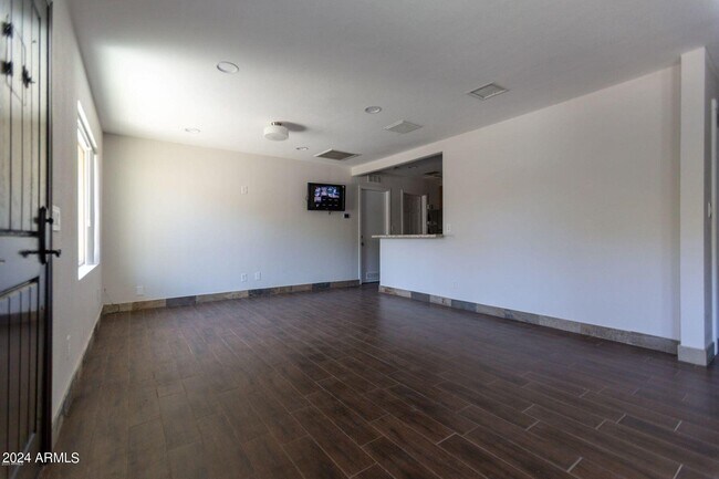 Foto del edificio - 1426 S Kenneth Pl