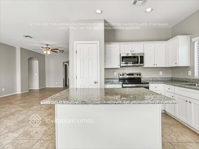 Foto del edificio - 1608 S 79th Ln