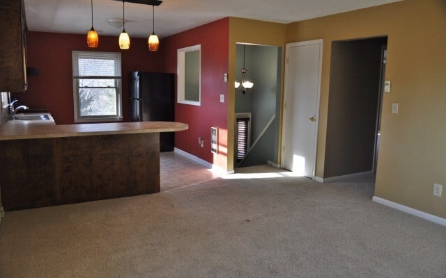 Foto del edificio - Student-friendly Split Level Home Located off Brown's Chapel Road