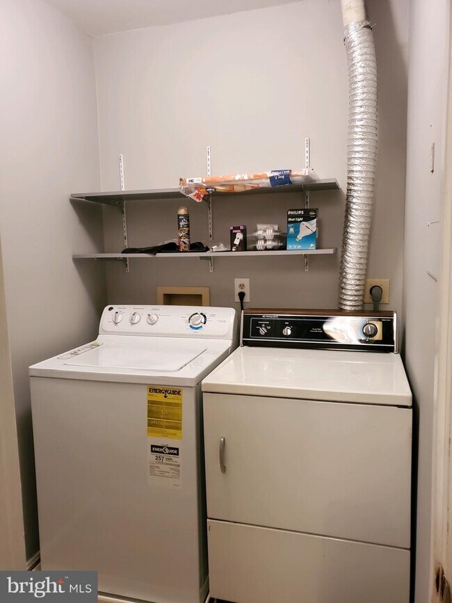 Foto del edificio - 2061 Alice Ave