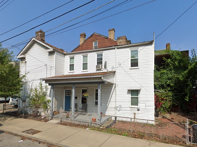 Building Photo - 2717 Jane St