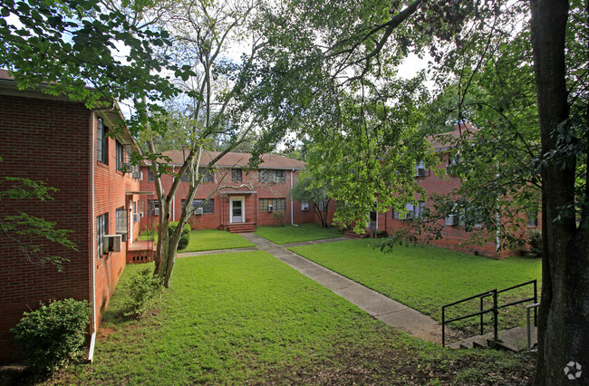 Building - Park Avenue Apartments