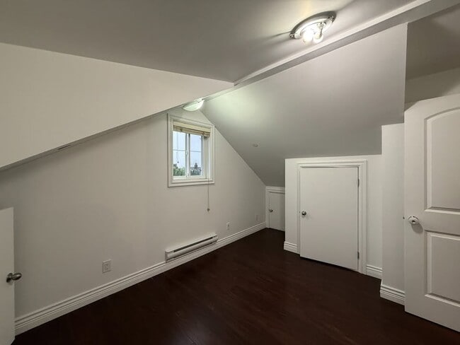 Building Photo - 7452 Humm St