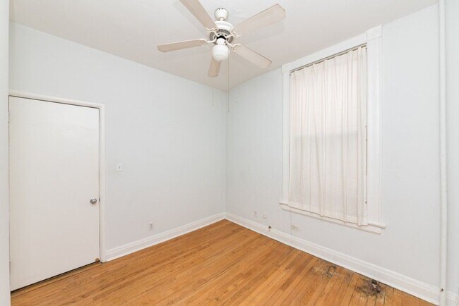 Foto del edificio - 1849 N Lincoln Ave