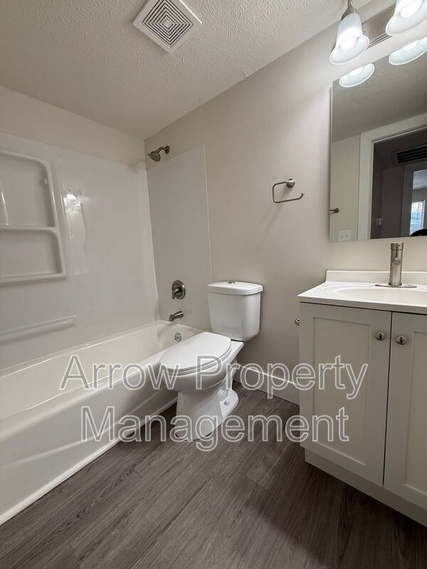 Building Photo - 1315 F St