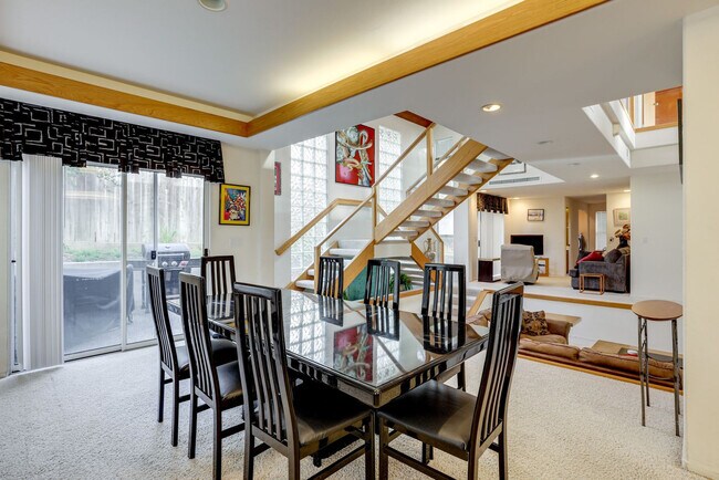 Foto del edificio - 2760 Trenton Ave