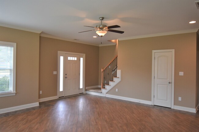 Building Photo - 201 Morgan Trace Ln