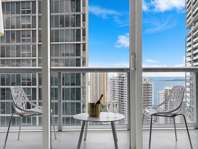 Foto del edificio - 485 Brickell Ave