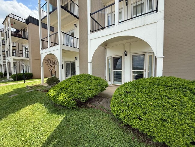 Building Photo - 5709 Lyons View Pike