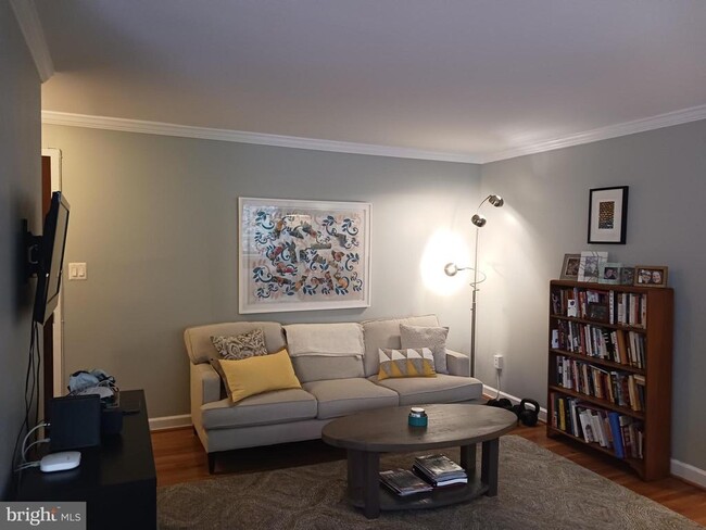 Foto del edificio - 2725 39th St NW