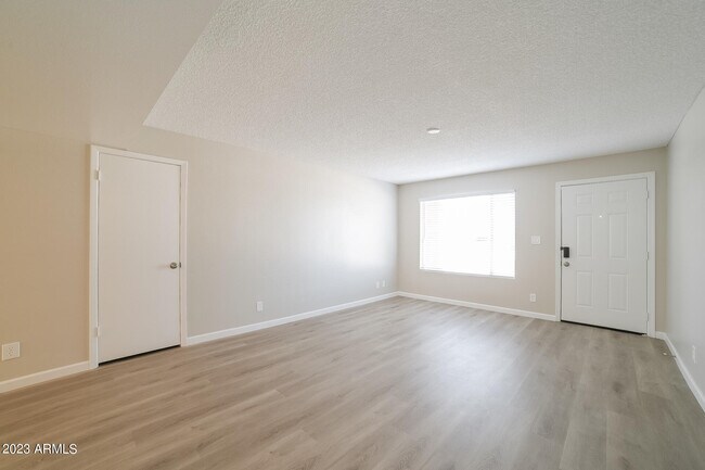 Foto del edificio - 7227 W Turquoise Ave