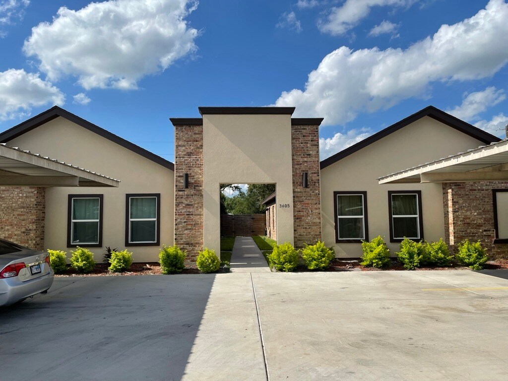 3605 Valeria St, Edinburg, TX 78541 Townhome Rentals in Edinburg TX