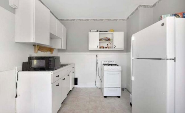 Foto del edificio - 3421 Glenway Ave