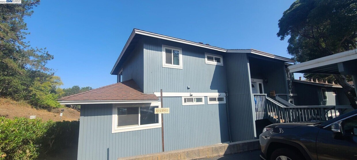 Primary Photo - 2342 D St