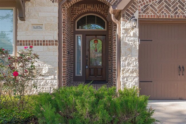 Building Photo - 16826 Kilgarth Dr