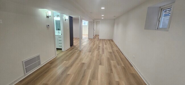 Foto del edificio - 3432 W Hirsch St