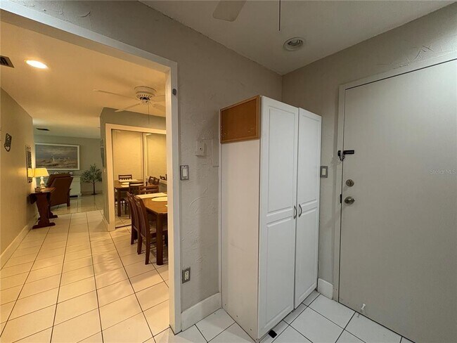 Building Photo - 2700 Bayshore Blvd