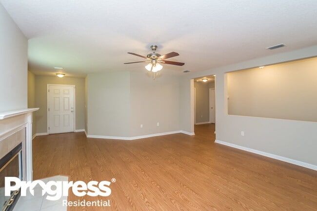 Building Photo - 1071 Collinswood Dr W
