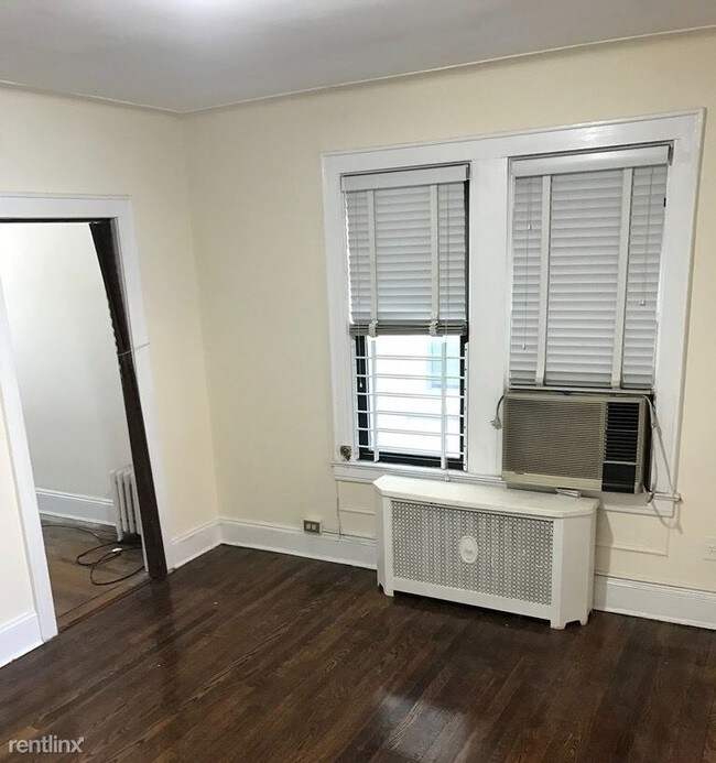 Foto del edificio - 2 br, 1 bath  - 3261 45th St