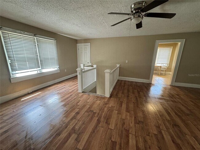 Foto del edificio - 648 Avenue B NW