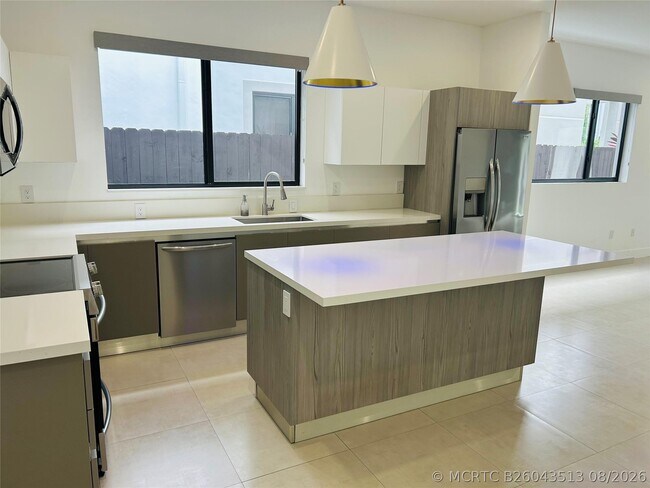Foto del edificio - 310 SW 9th St
