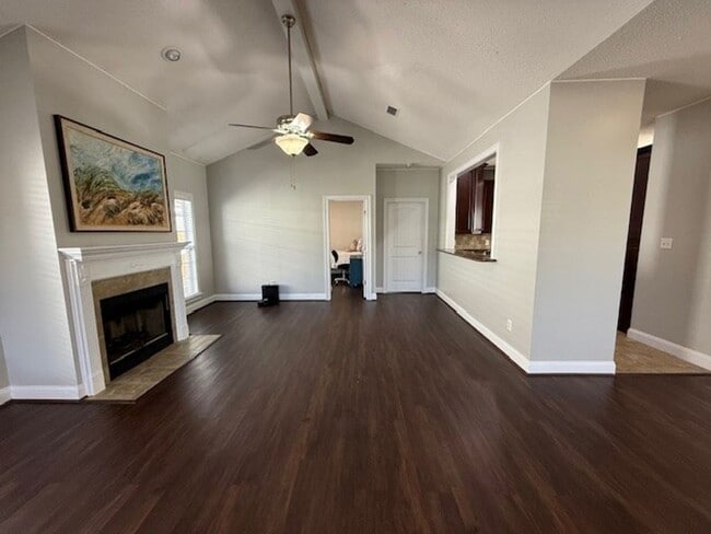 Building Photo - 5026 Greyfield Pl N